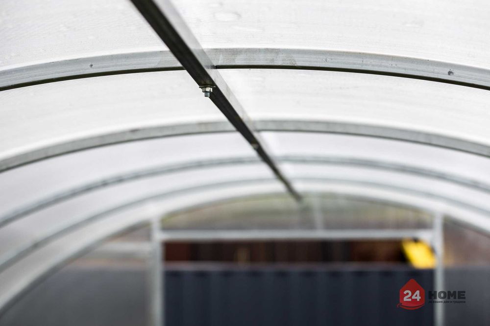 Оранжерия SUNNY Strong с покритие от поликарбонат 4мм, ширина 3 метра