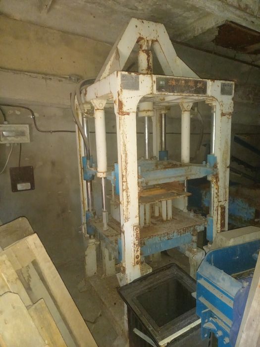 Станок для изготовления брусчатки