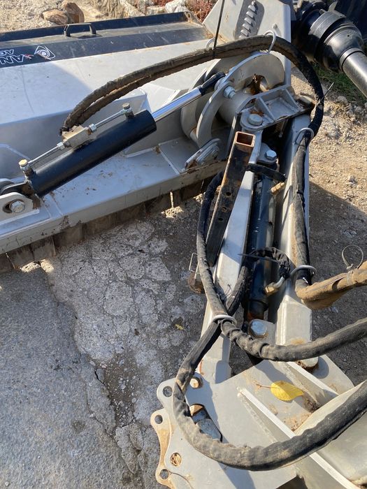 Tocator tractor resturi vegetale