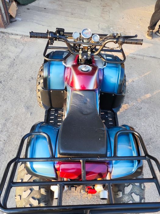 Продаю квадроцикл