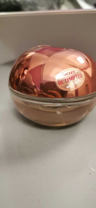 Парфюм  DKNY be Tempted