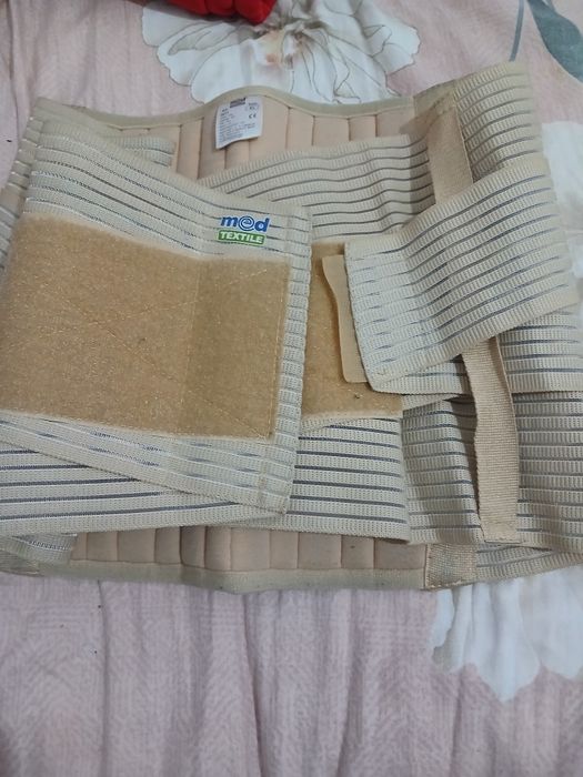 Продам лечебный карсет бу