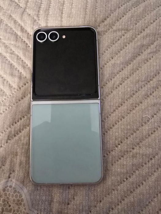 Samsung z flip 6