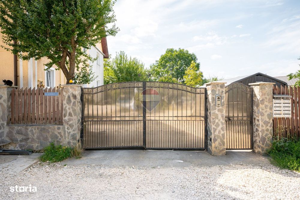 Apartament cu 3 camere, parcare, curte si spațiu depozitare în Sacele