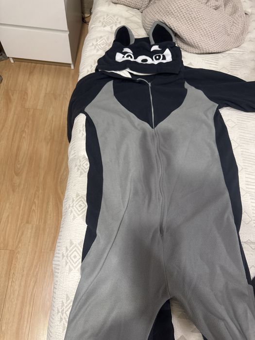 Женская одежда.