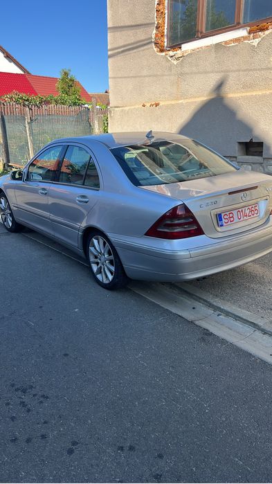 MERCEDES-BENZ CLE 2000 — imagine 5