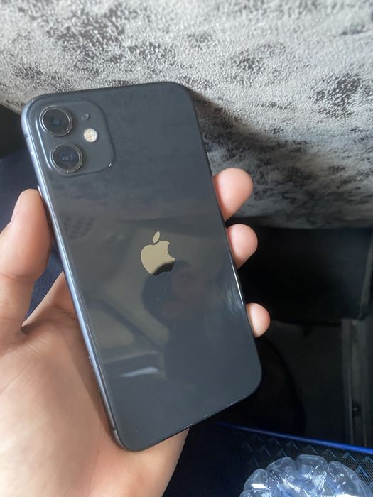 Iphone 11  sotiladi