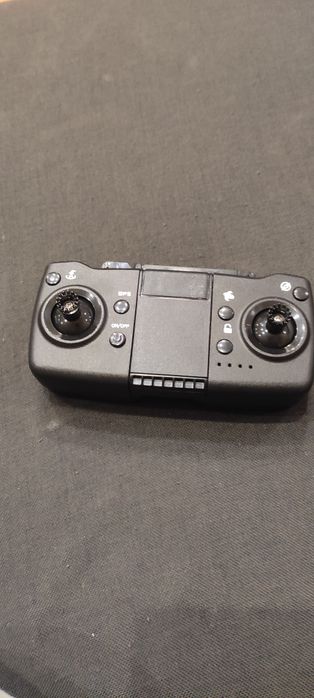 Продавам Дрон LYZRC