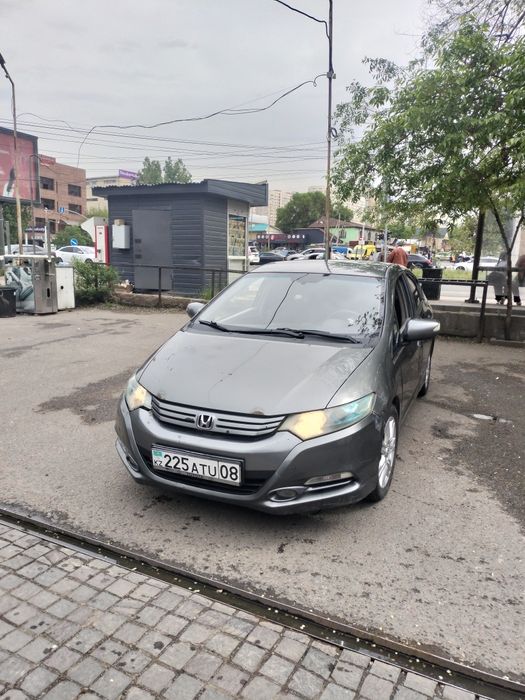 Honda insight 2009  продам