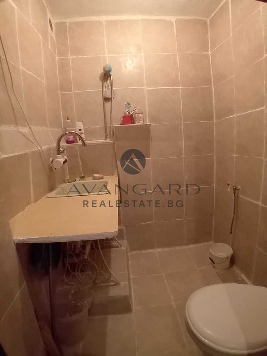 Продава се Едностаен апартамент в Пловдив, Кючук Париж - 39 кв.м за 1533 €/кв.м - Снимка #2