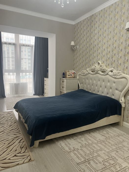 Продам спальный гарнитур