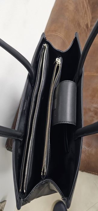 Чанта на Calvin Klein