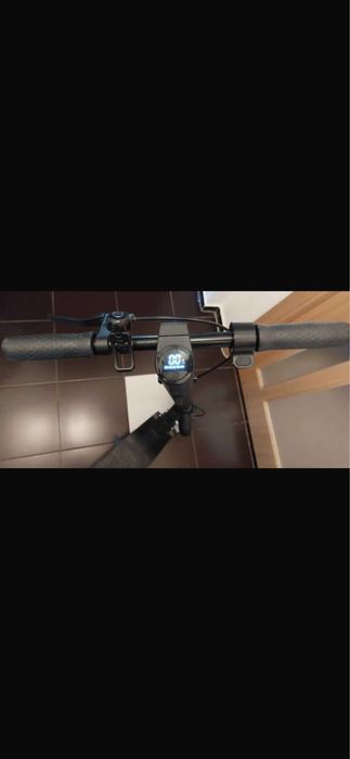 Trotineta elctrica provision s19 Negru-Galben nou nouta