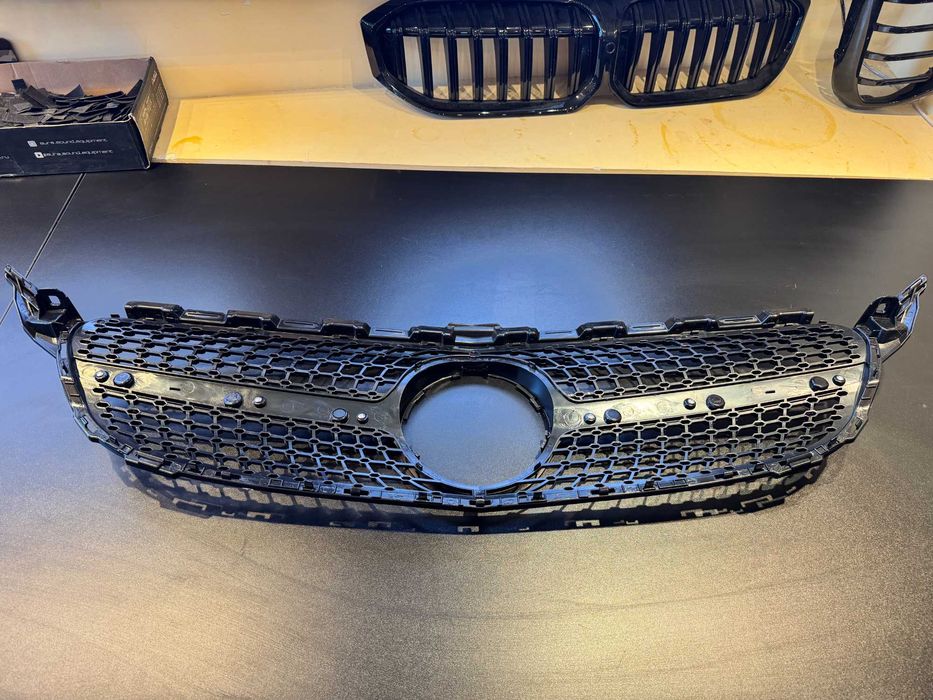 Grila Centrala Diamond Mercedes C-Class W205 2015-2018