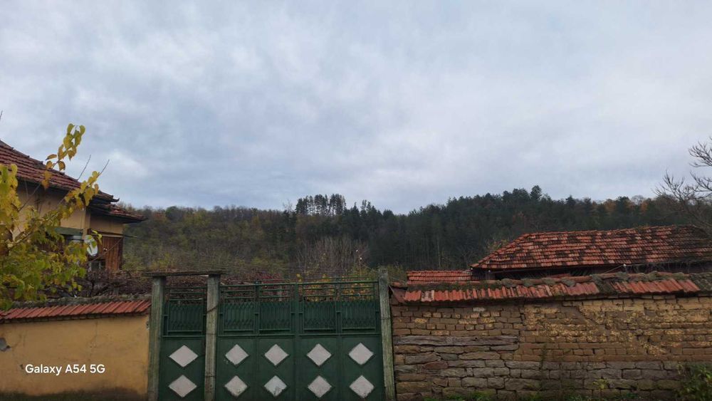 Продава се Къща в с. Николаево, Област Плевен - 203 кв.м за 75 €/кв.м - Снимка #19