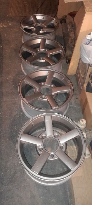 Диски на ниву , ровные ,