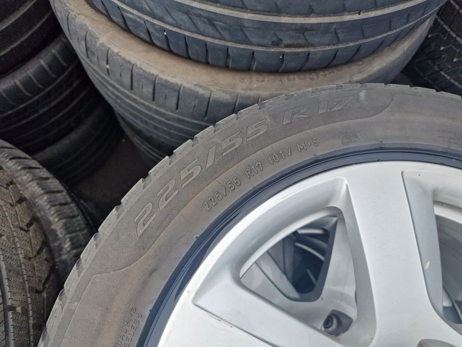 Гуми с Джанти за Audi A6 225/55 R 17 Pirelli