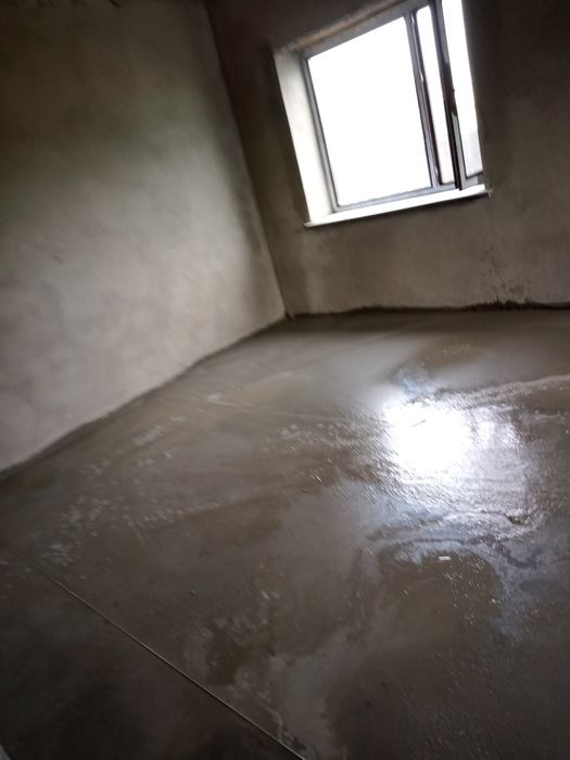 Штукатурка  стяжка