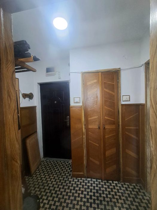 Vand apartament 2 camere