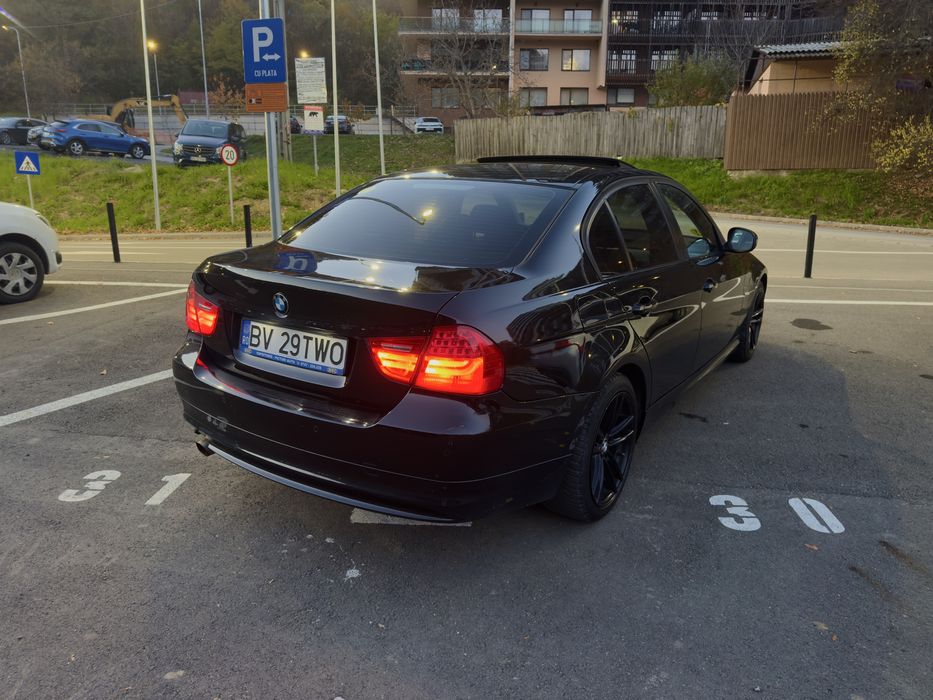 BMW Seria 3 | E90 LCI | 318i