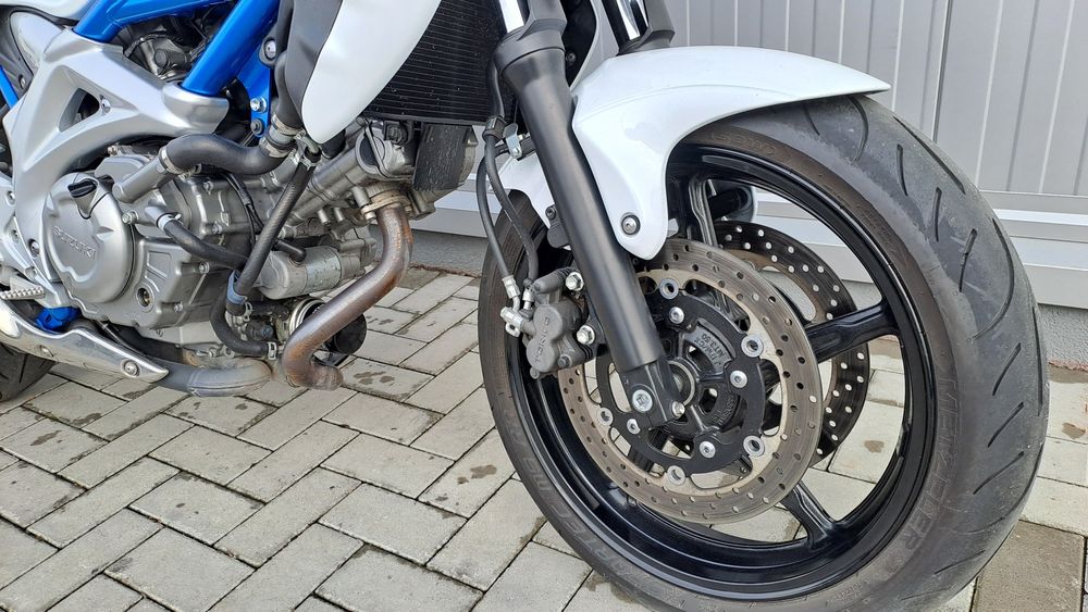 MotoFly Ploiesti vinde Suzuki SFV650 Gladius 2009