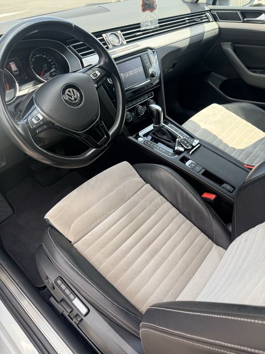 Volkswagen Passat/190CP/Masaj/Kamera/Webasto/Highline/