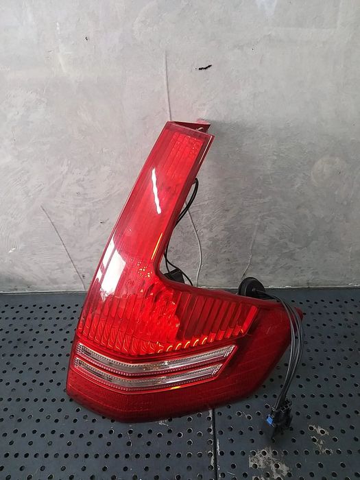 Stop tripla lampa dreapta citroen c4 1 lc 965586398001