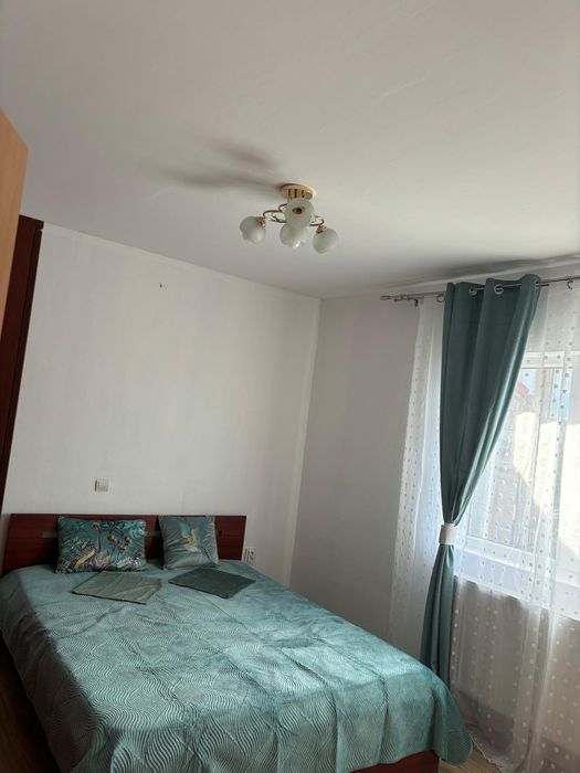 Închiriez casă în Calea Urseni
