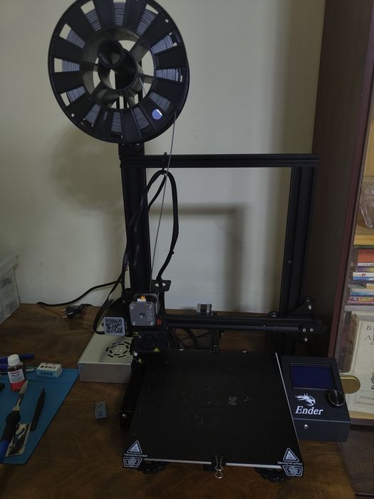 Продам 3д принтер ender 3