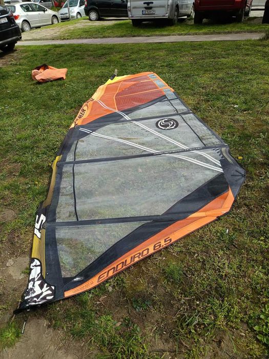 Продавам уиндсърфове и уиндсърф оборудване
