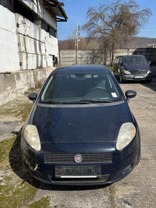 Vand Fiat Grand Punto pentru dezmembrat
