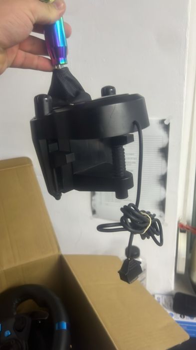 Volan Logitech g29 + pedale + schimbator