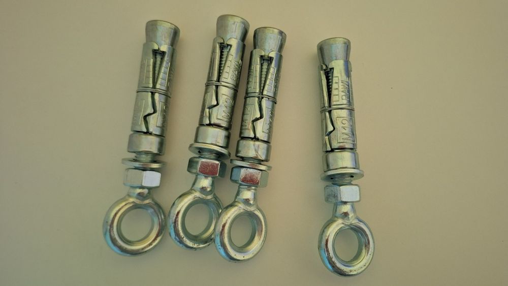 Продавам Анкери болт 12