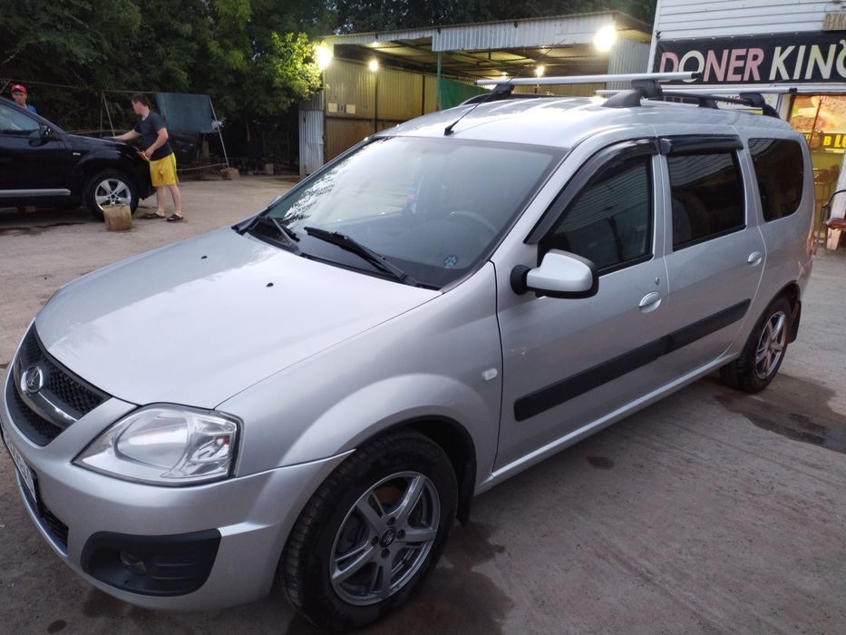 Продам Ларгус. 2015