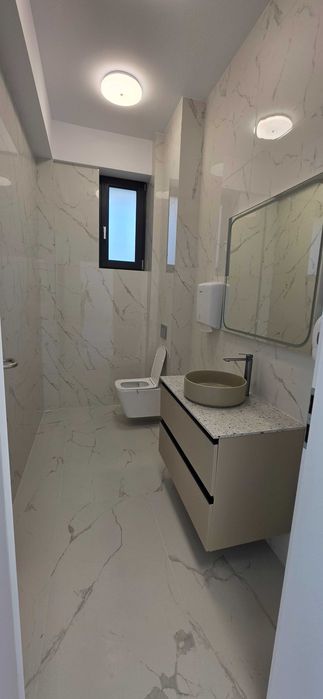 Inchiriez spatii intr-o clinica medicala