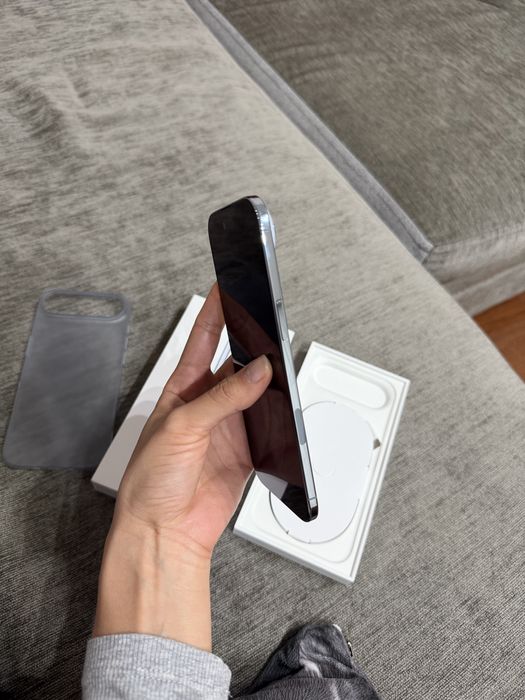 Iphone 17 AIR , в идеальном состоянии)