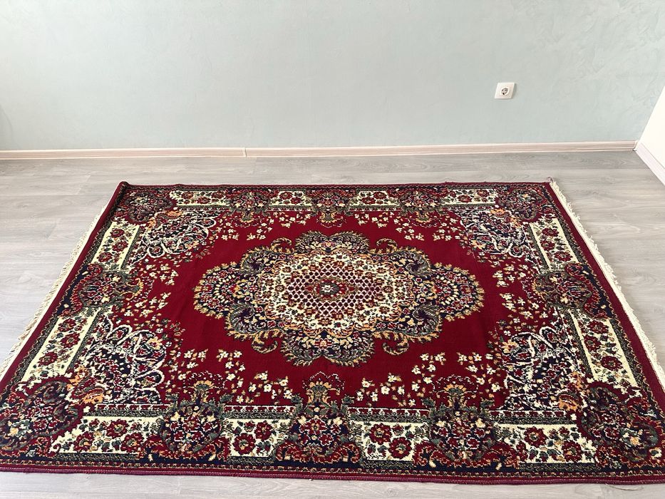 Ковер продаю за даром