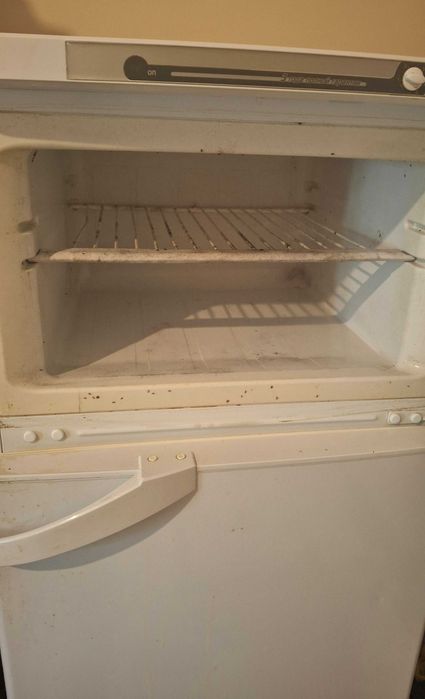 Продается Холодильник Indesit  Нукус