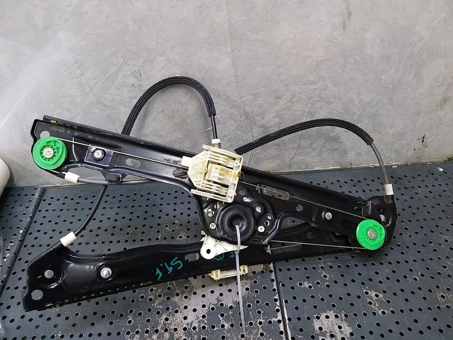 Macara geam electric stanga fata bmw seria 1 e87 7067795s 7138465e