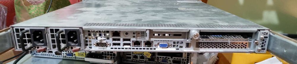 Supermicro server 16 Core + 128GB RAM storage