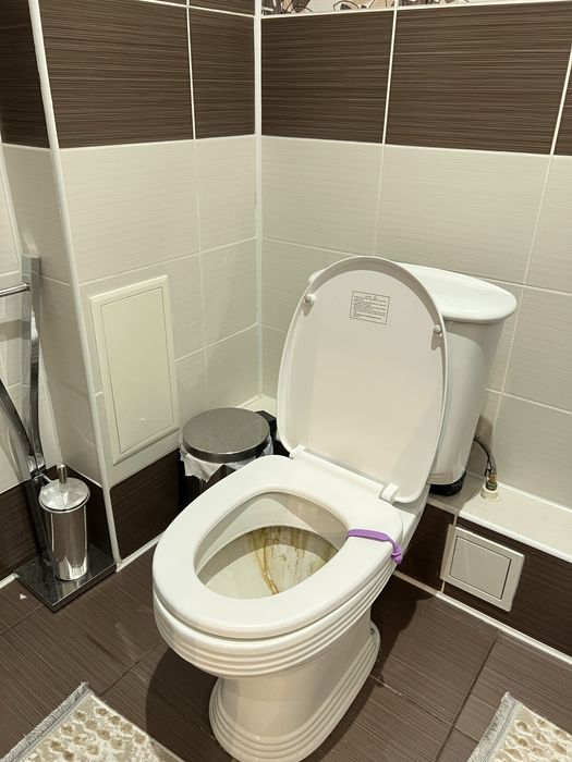 Отдам бесплатно 2 унитаза