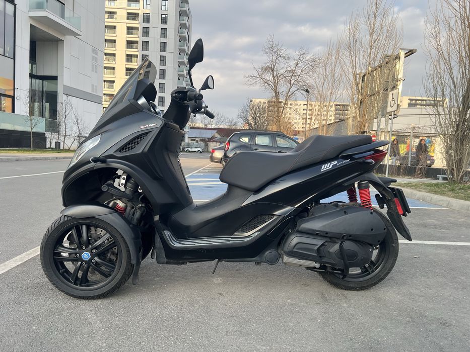 Piaggio mp3 hpe 300 cat B L5e abs asr 2022