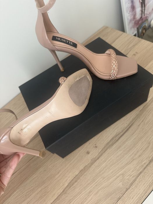 Сандали на висок ток Musette 38 номер