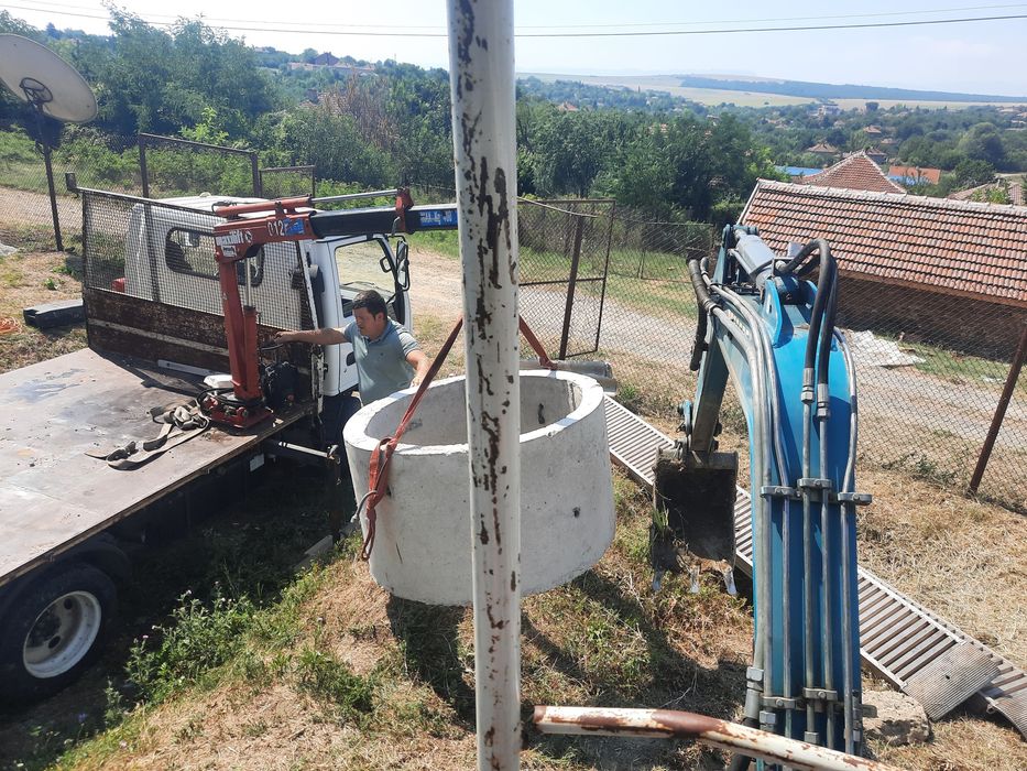 Услуги с мини багер (бобкат), къртене с чук, събаряне на къщи, изкопи!