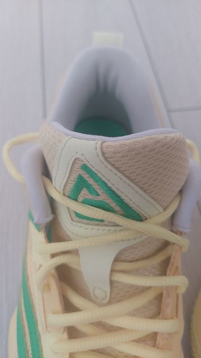 Adidași Nike Giannis mărimea 42