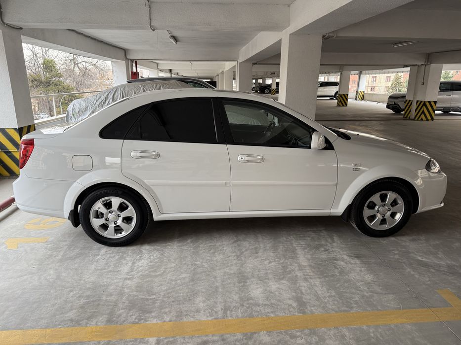 Chevrolet Lacetti 2018, avtomat