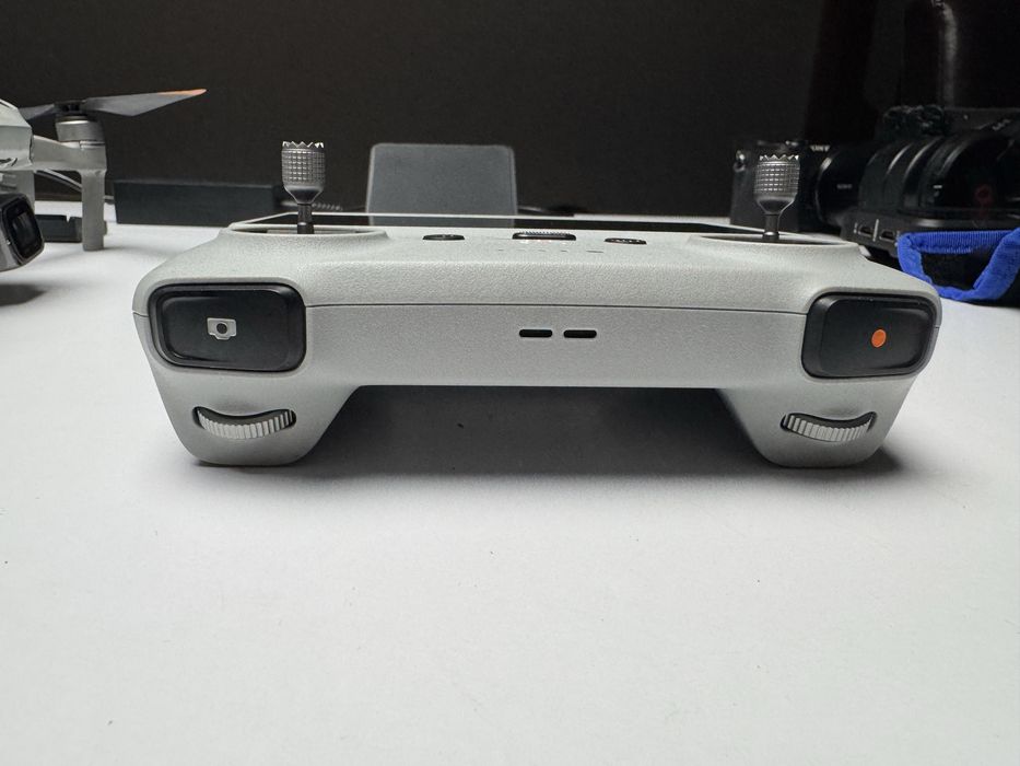 Telecomandă DJI RC (RM330) cu ecran