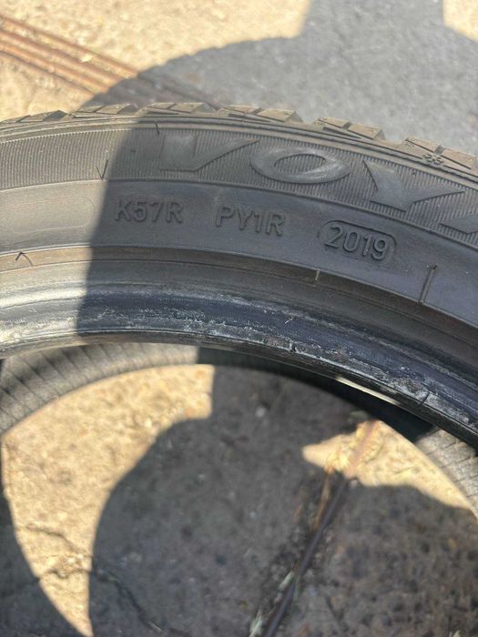 Продавам почти нова гума всесезонна 215/60 RM 16 V XL.Продавам и 4бр з