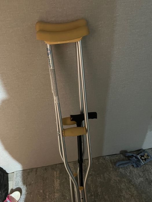 Костыли и трость