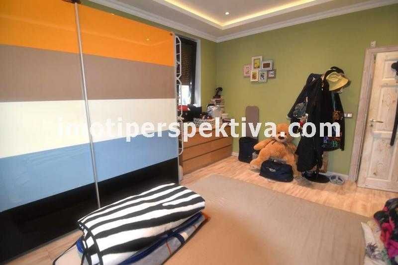 Продава се Тристаен апартамент в Пловдив, Беломорски - 105 кв.м за 1117 €/кв.м - Снимка #8